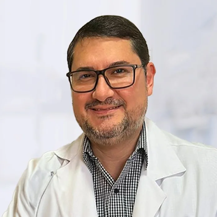 Dr. Melvin Cortéz - Cirujano General y Laparoscópico | Guía Médica en Línea de El Salvador