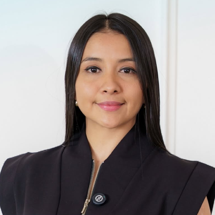 Dra. Yanira Cortéz - Endocrinología y Medicina Interna | Guía Médica en Línea de El Salvador