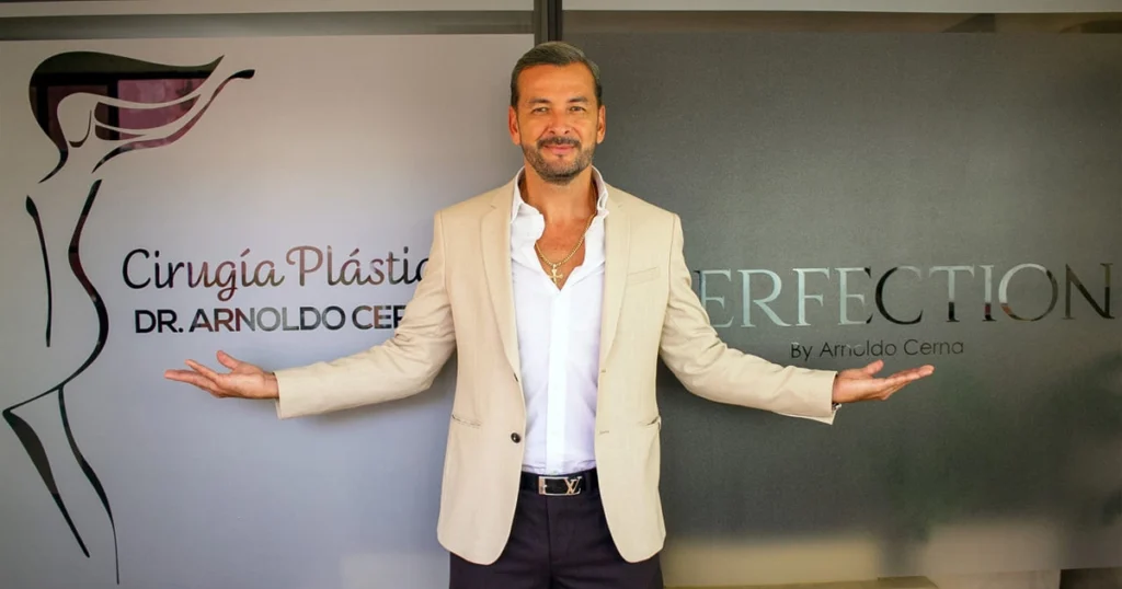 Dr. Arnoldo Cerna - Cirujano Estético y Reconstructivo | Guía Médica en Línea de El Salvador